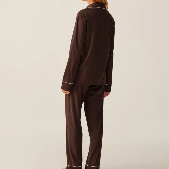 Leichter Damen‑Pyjama‑Set mit Kragen