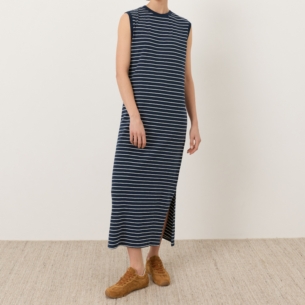 Marine‑gestreiftes ärmelloses Maxikleid mit Seitenschlitz