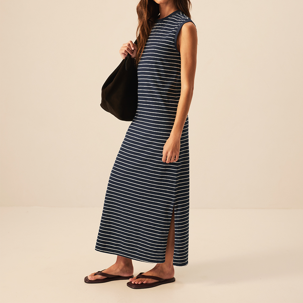 Marine‑gestreiftes ärmelloses Maxikleid mit Seitenschlitz